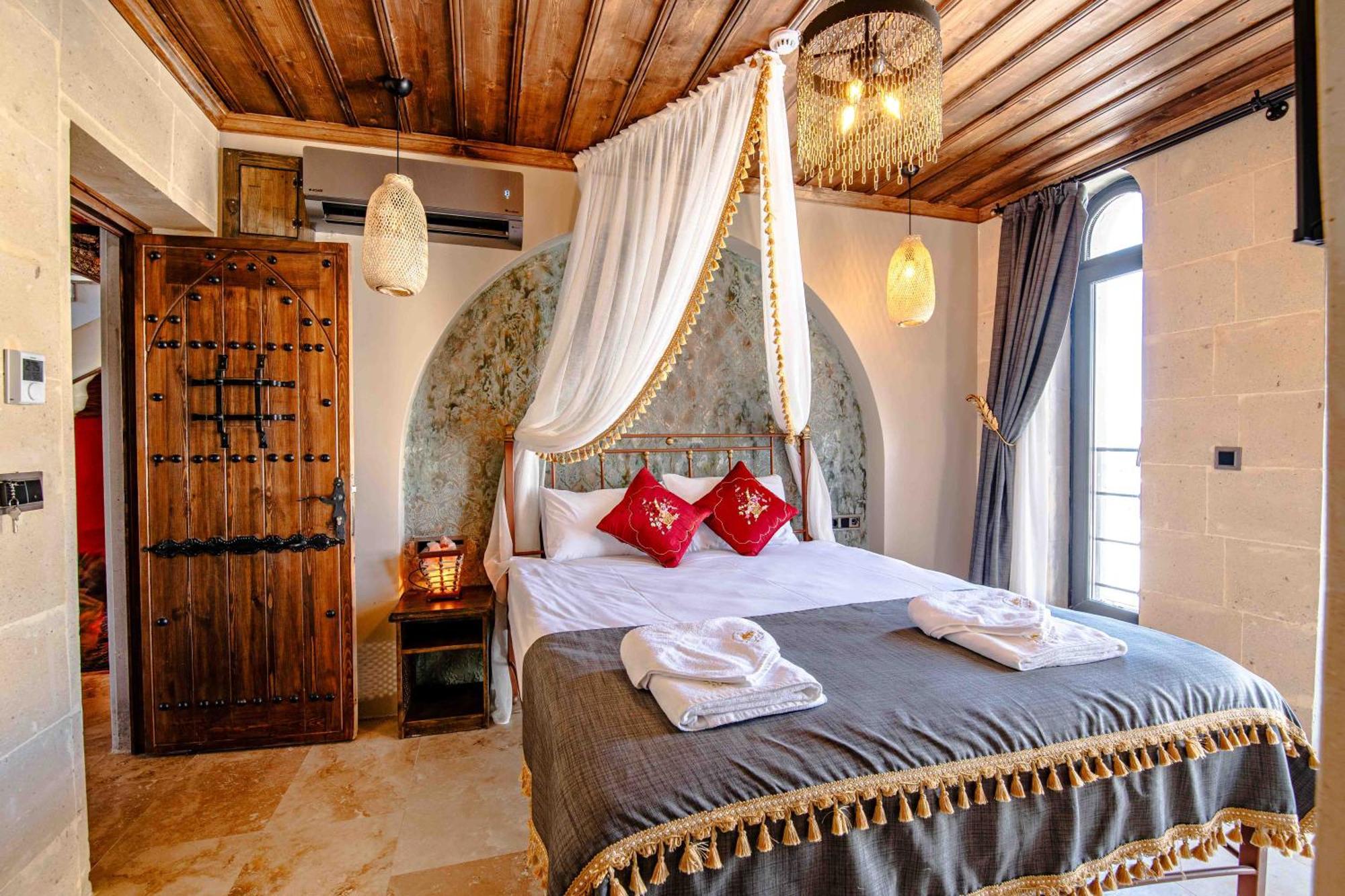 Отель Alika Castle House Учисар Экстерьер фото